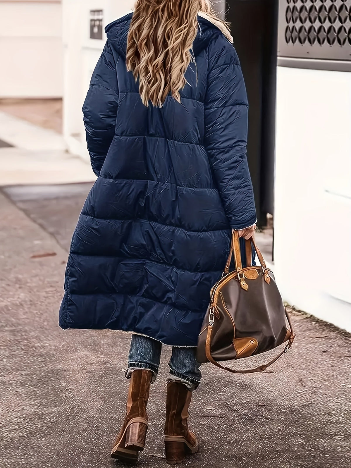 Brianna | Women's Long Hooded Puffer Coat – Faux Shearling Lining, Full Zip, Deep Pockets