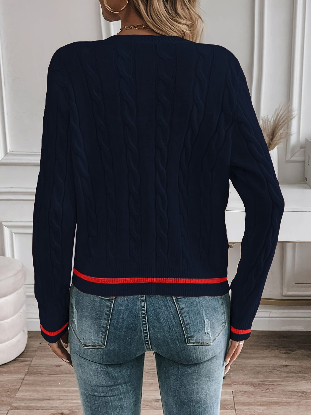 Gloria | Women's Cable Knit Buttoned Cardigan – Classic Fit