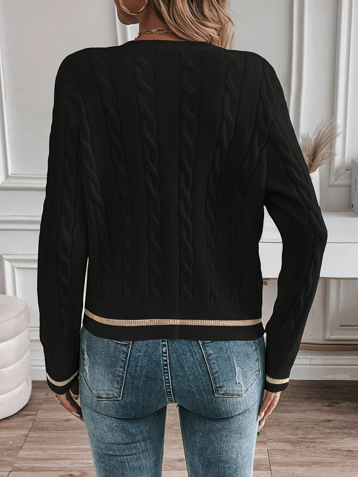 Gloria | Women's Cable Knit Buttoned Cardigan – Classic Fit