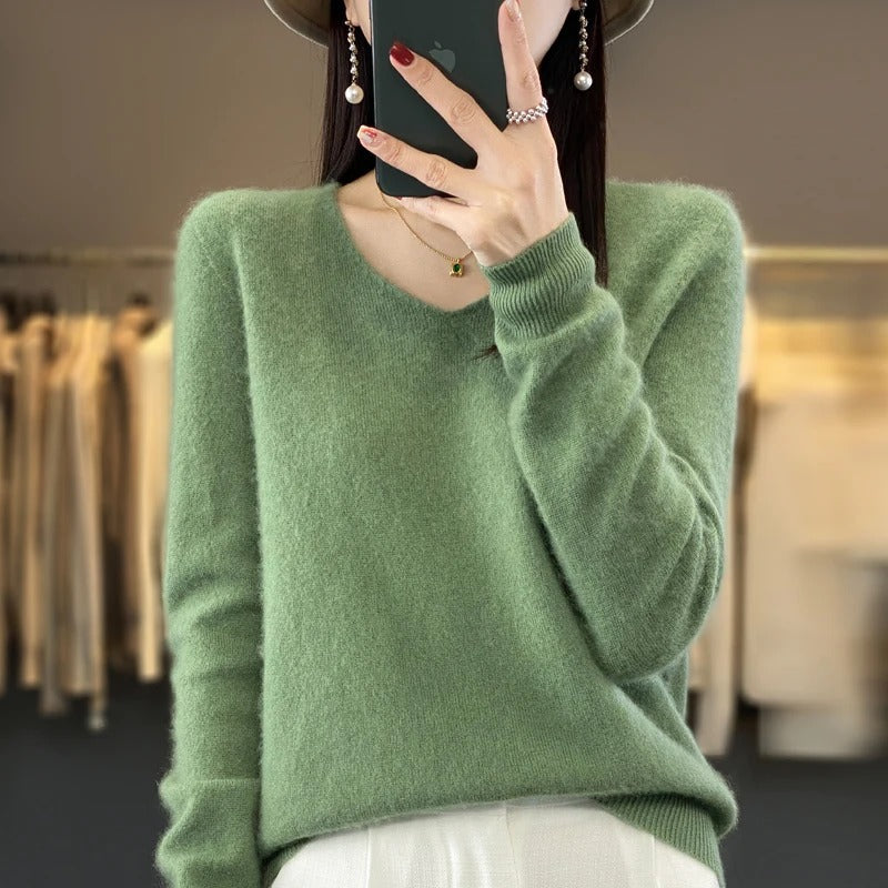 Elena | Women's V-Neck Wool-Feel Sweater – Lightweight Long Sleeve Knit Pullover – Army Green