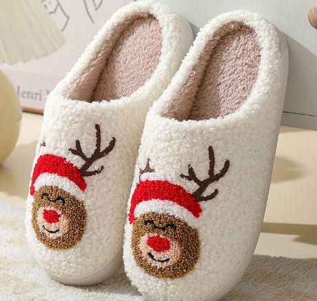 Holly | Women's Fuzzy Christmas Slippers – Plush Lining, Non-Slip Sole, Festive Motifs – Smiling Reindeer