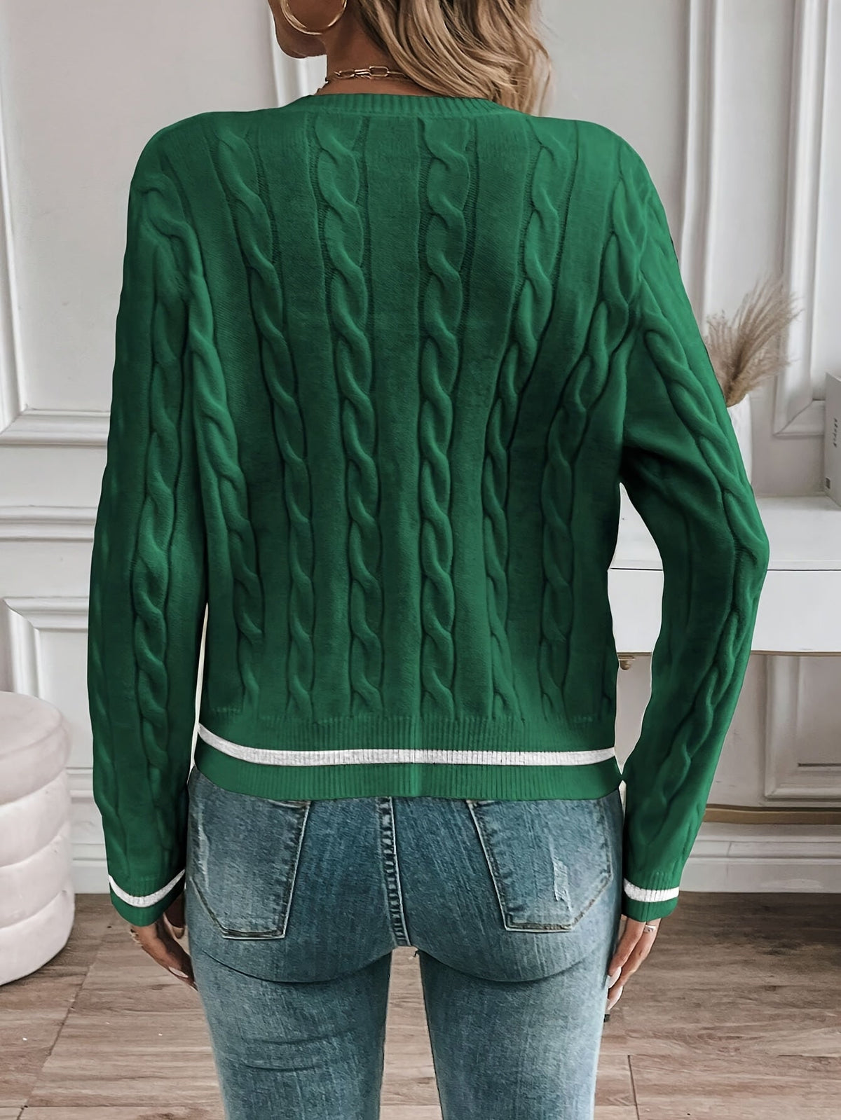 Gloria | Women's Cable Knit Buttoned Cardigan – Classic Fit