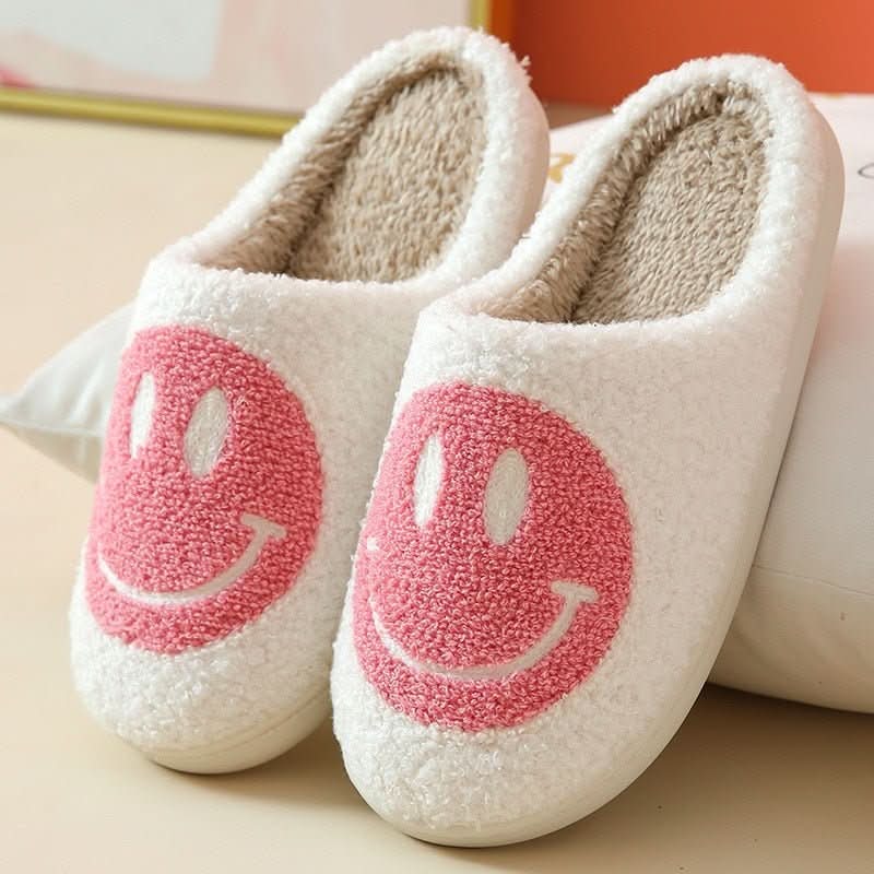 Mila | Women's Fuzzy Smiley Face Slippers – Sherpa Lined House Slippers with Thick Sole – Pink